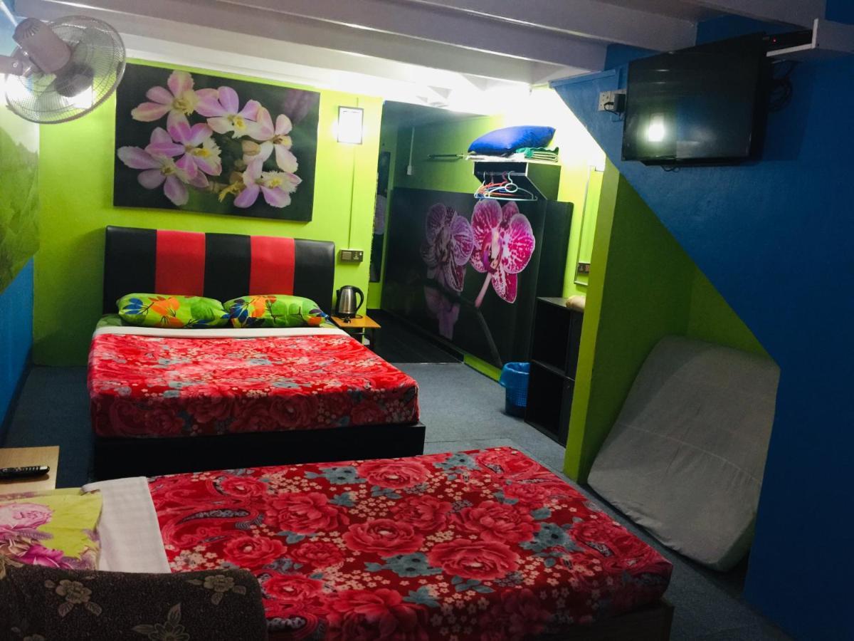 Oyo 90760 Lily Haven Hotel タナ・ラタ エクステリア 写真