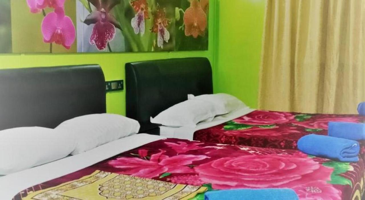 Oyo 90760 Lily Haven Hotel タナ・ラタ エクステリア 写真