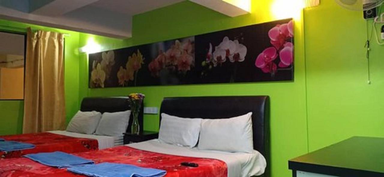 Oyo 90760 Lily Haven Hotel タナ・ラタ エクステリア 写真