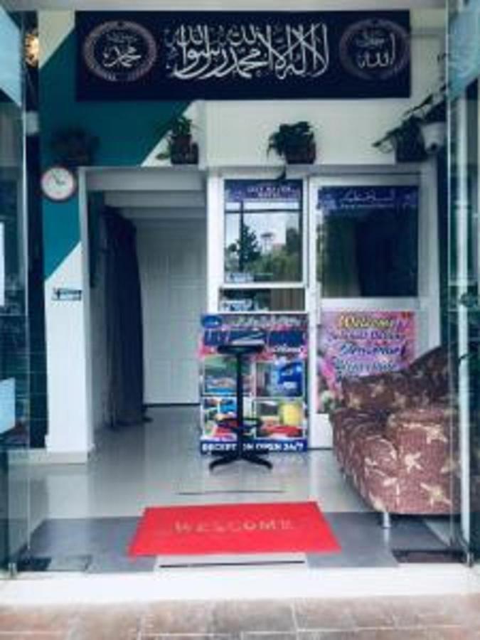 Oyo 90760 Lily Haven Hotel タナ・ラタ エクステリア 写真